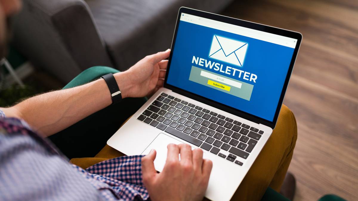How to generate AI prompts for newsletter content 1 AI prompts for newsletter content