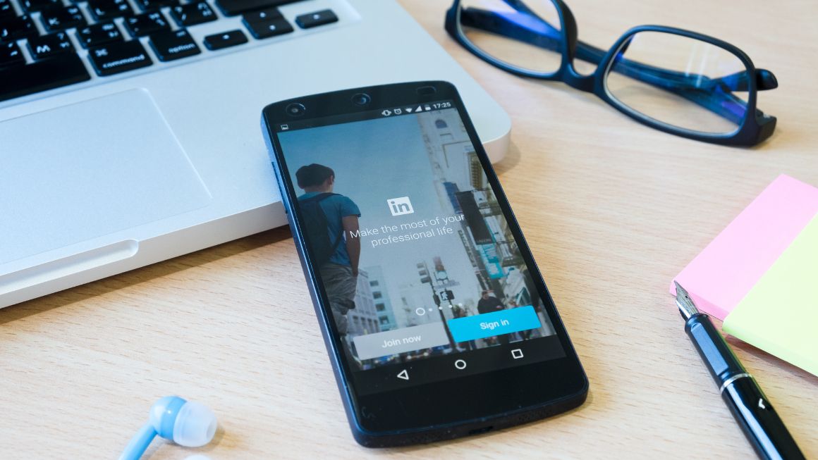 100+ LinkedIn Growth Hacks That Actually Work in 2026 (Organized by Goal) 4 100+ LinkedIn Growth Hacks That Actually Work in 2026 (Organized by Goal)