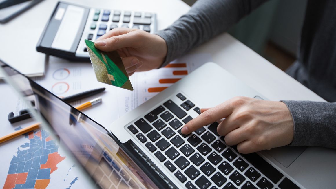 Avoiding Foreign Transaction Fees While Living and Working Abroad 1 Foreign Transaction Fees